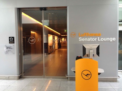 Lufthansa Munich Senator Lounge01