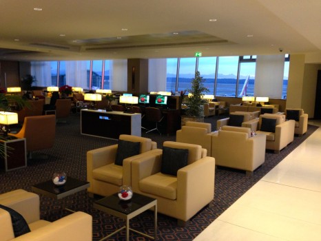 Emirates Lounge Milan MXP16