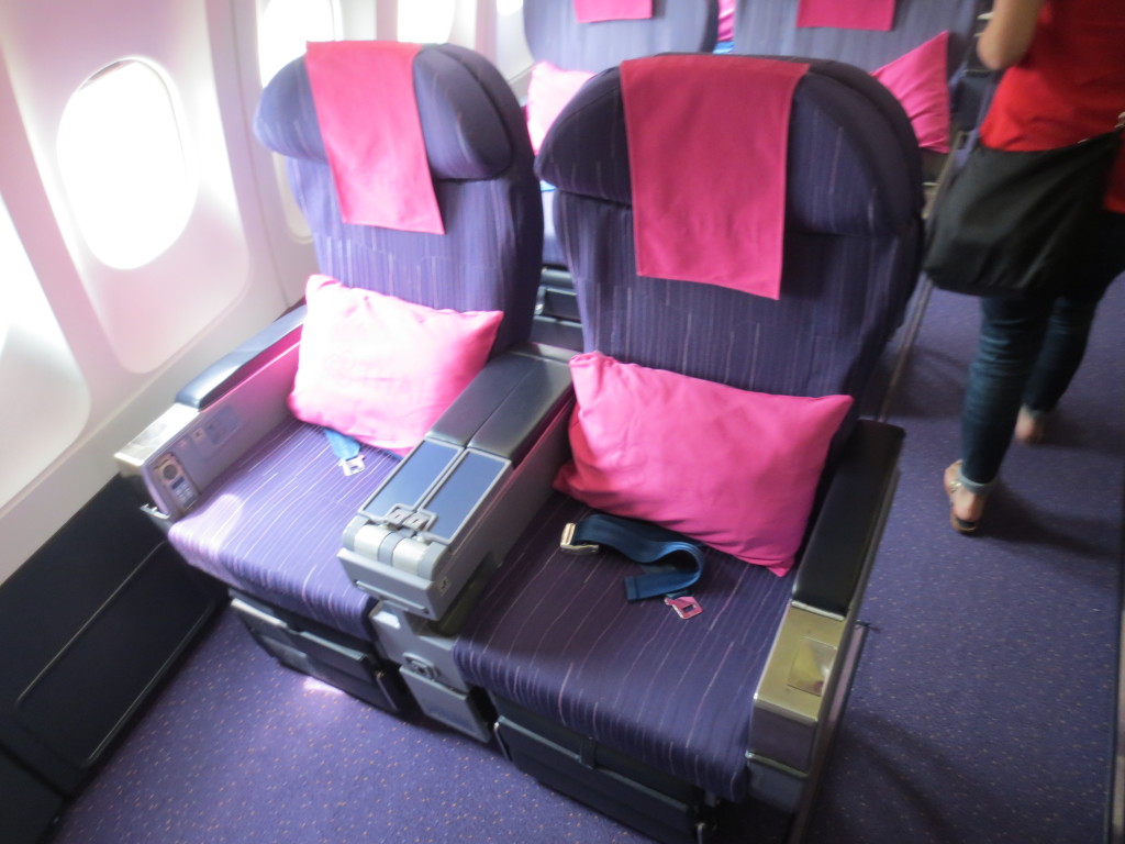 Trip Report: THAI A330 Business Class Bangkok to Phuket