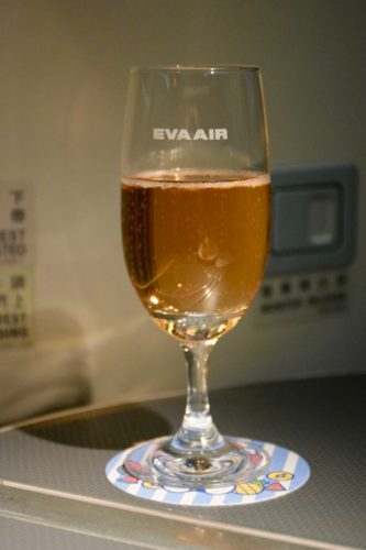 EVA Air Royal Laurel Class - Krug Rose Champagne