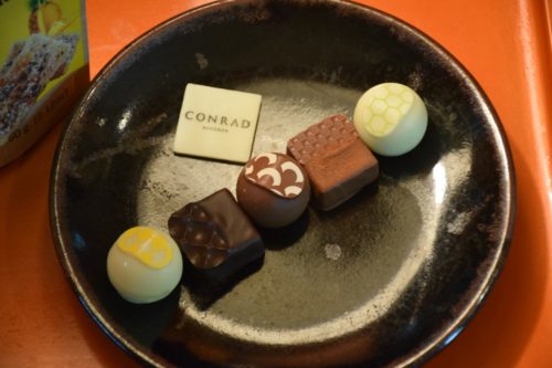 Conrad Bangkok Executive Corner King Room - Chocolate