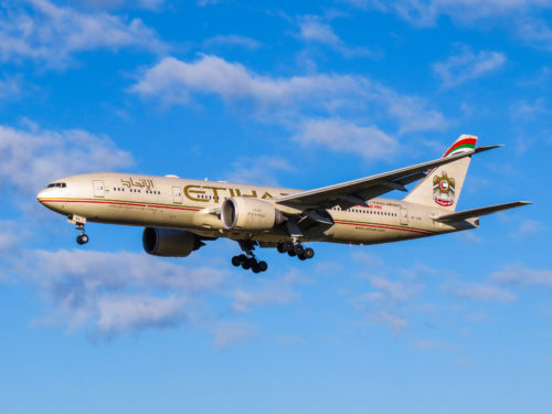 Etihad's 777-200LR, the aircraft operating the Abu Dhabi to DFW route. Photo by Kiefer, used with permission. 