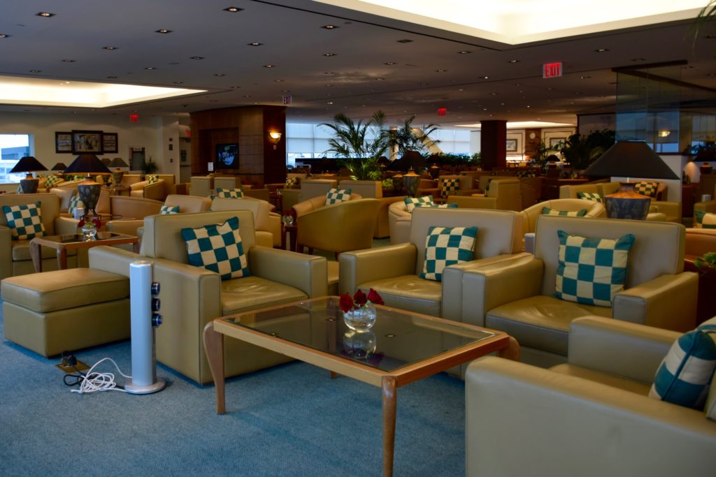 Review The Emirates Lounge New York JFK