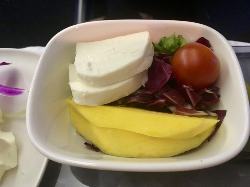 Delta One business class dinner Honolulu Hawaii to Atlanta