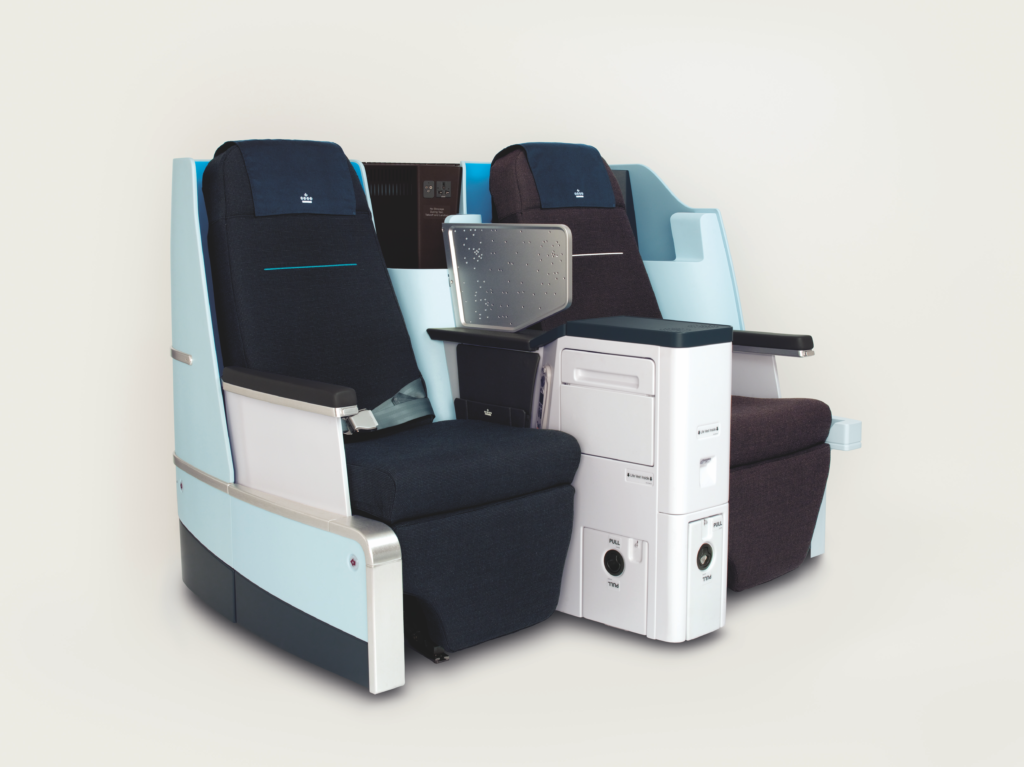 KLM new business class seat A330-300