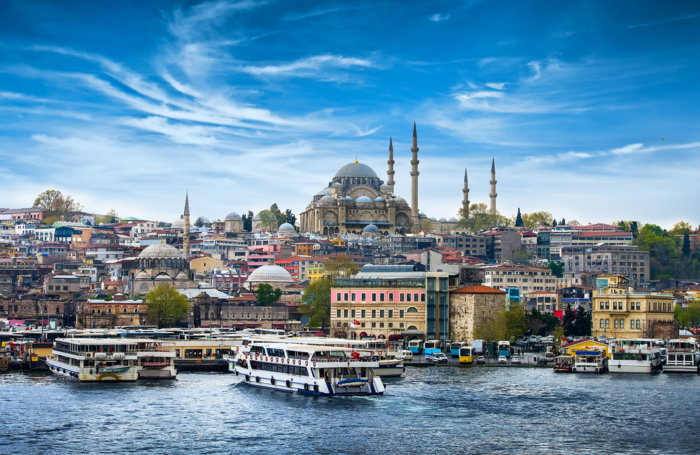 Istanbul enjoys the distinction of being the only world capital straddling two continents and both Eastern and Western cultures.