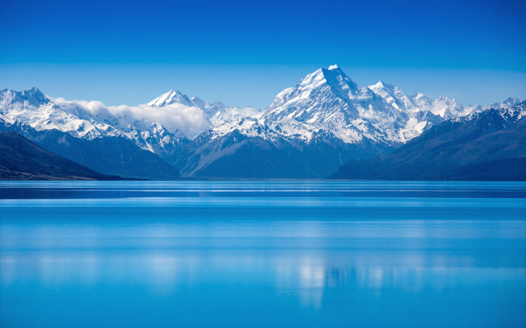 Aoraki/Mt Cook towers over Lake Pukaki and is the highest point in New Zealand. The nearby village has great day treks for those adventurous souls.