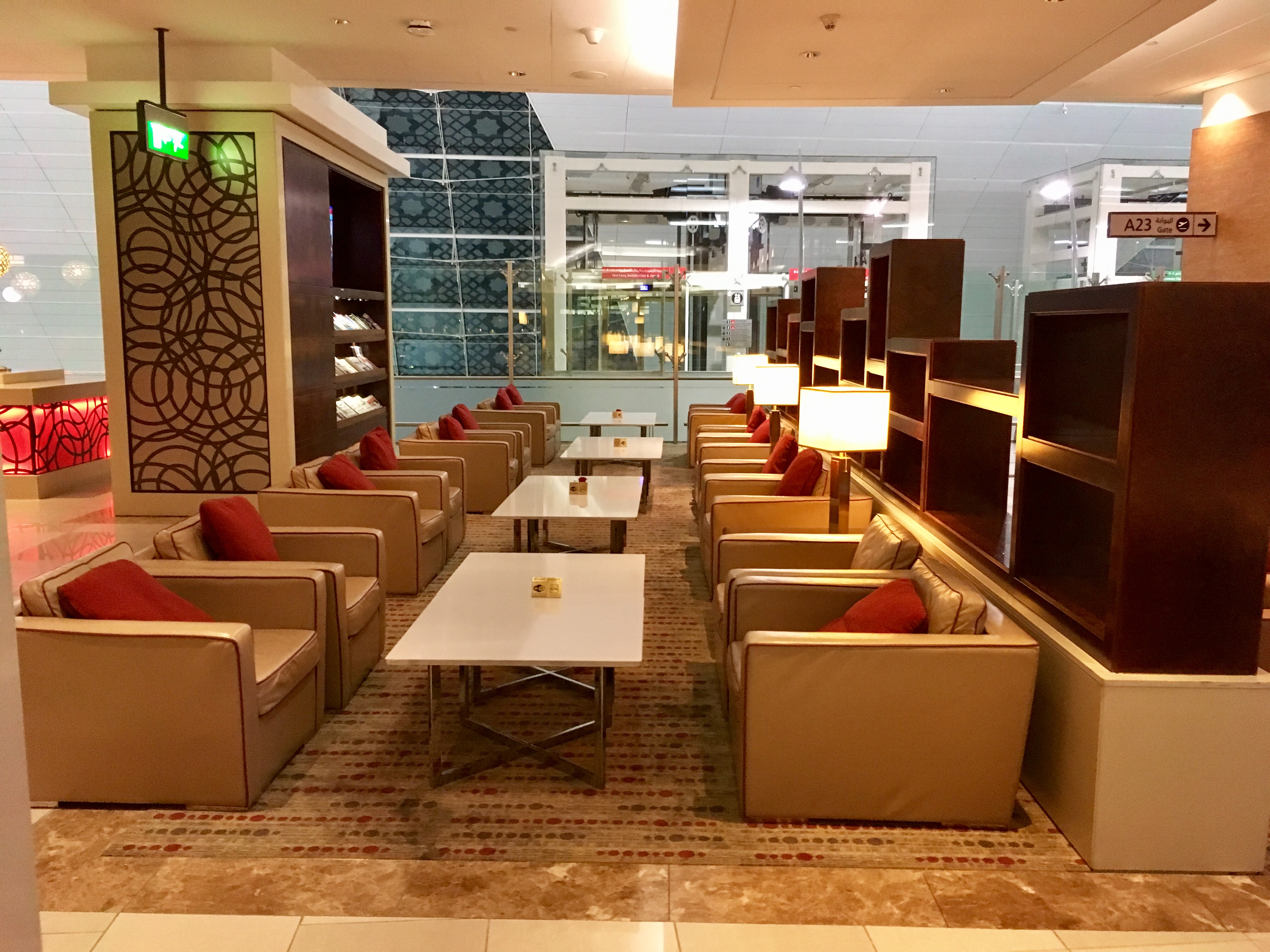 Emirates business class lounge review Dubai DXB concourse A