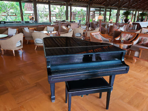 a piano in a restaurant