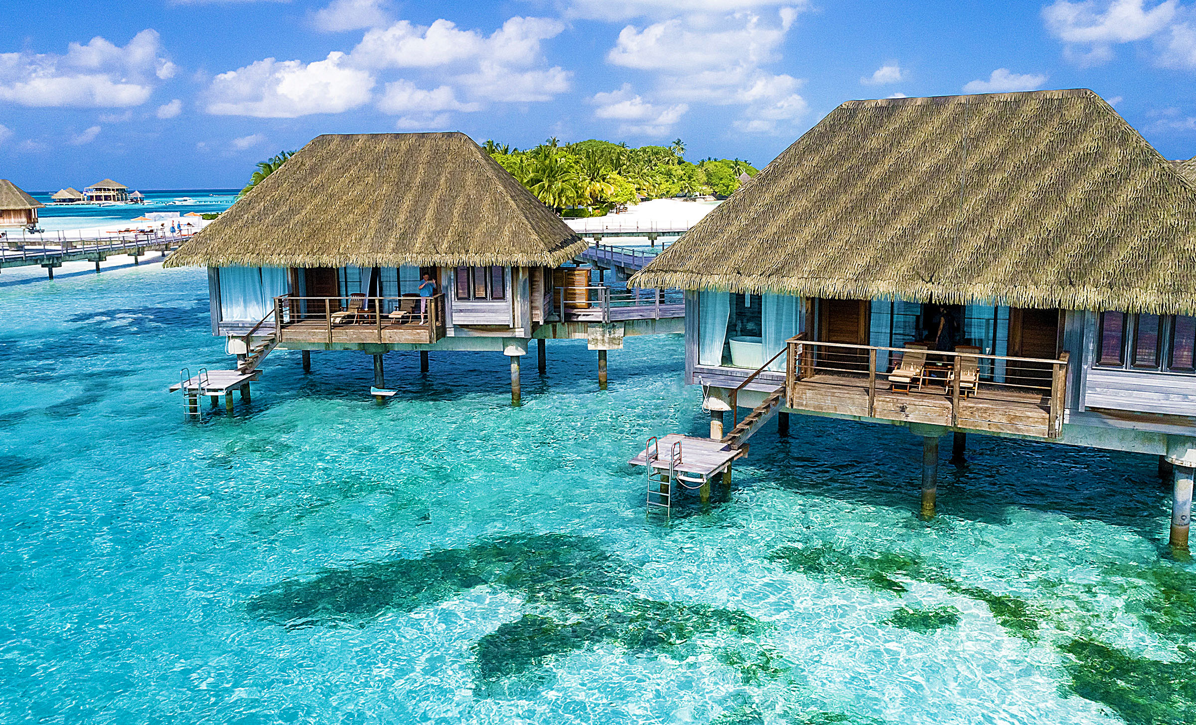 Maldives Overwater Bungalows MileagePlus Award Redemption • Point Me to ...