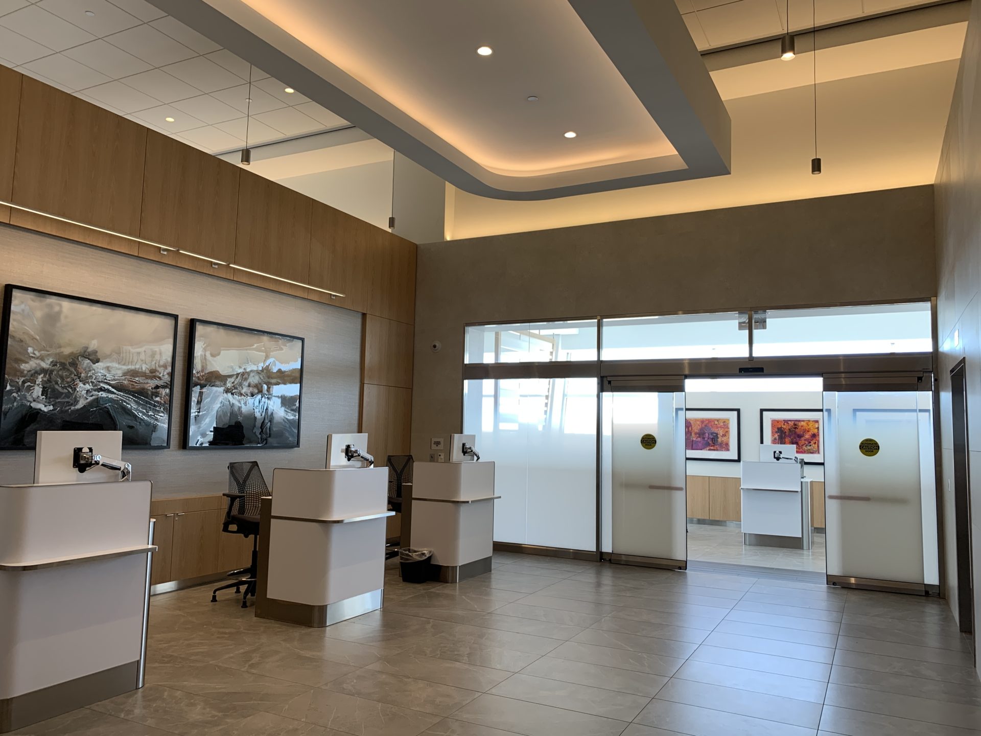 review-new-american-admirals-club-dfw-terminal-d