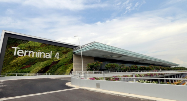 Singapore's Changi Airport: 40 Years Later (In Photos)