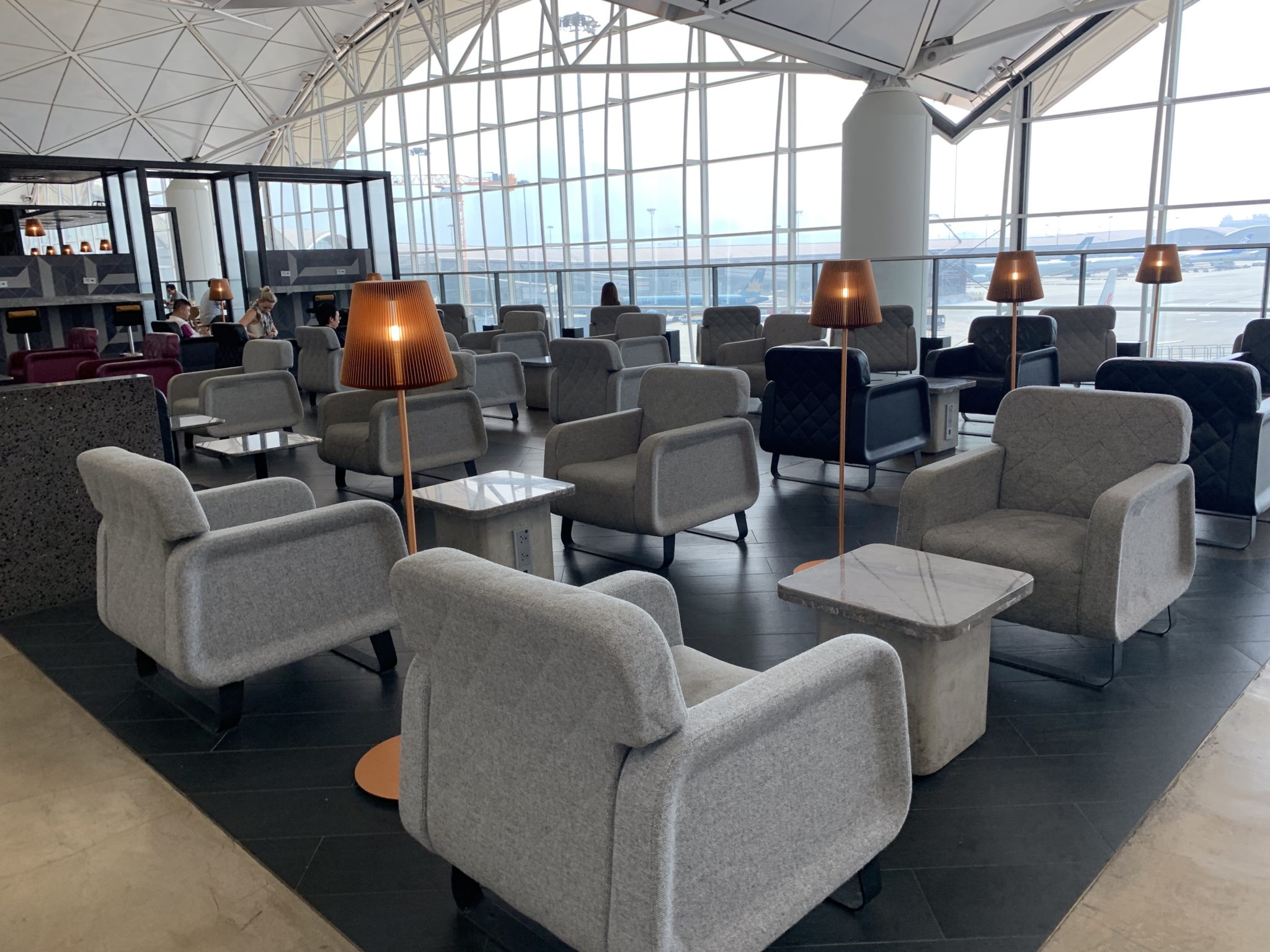 Qantas Now Offers Paid Lounge Access At LAX, HKG, And More