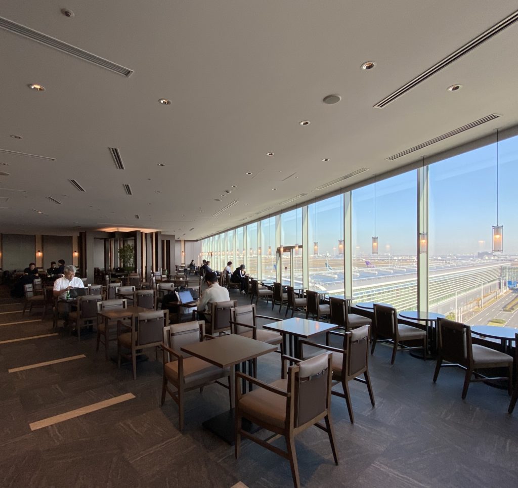 japan airlines first class haneda lounge