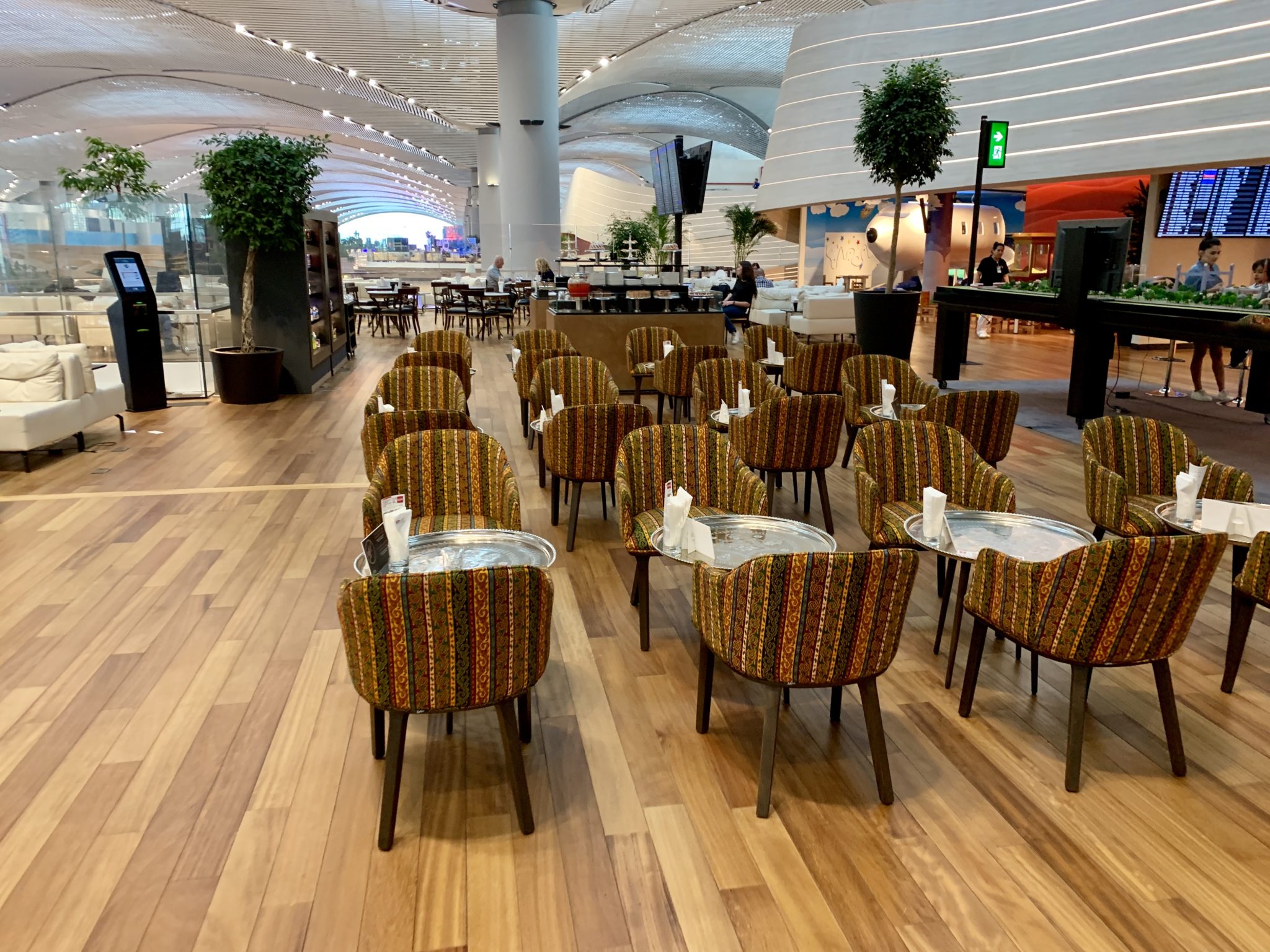 First Impressions: Turkish Airlines Lounge Istanbul at the New Istanbul ...