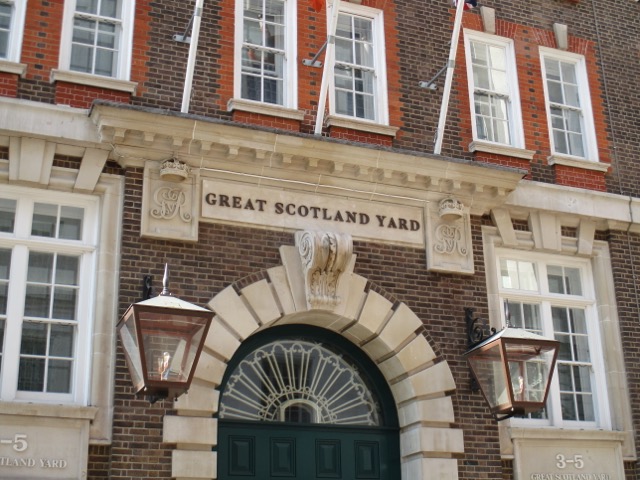 Front entrance Great Scotland Yard Hotel
