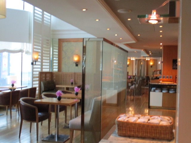 Grand Hyatt Bangkok Club Lounge