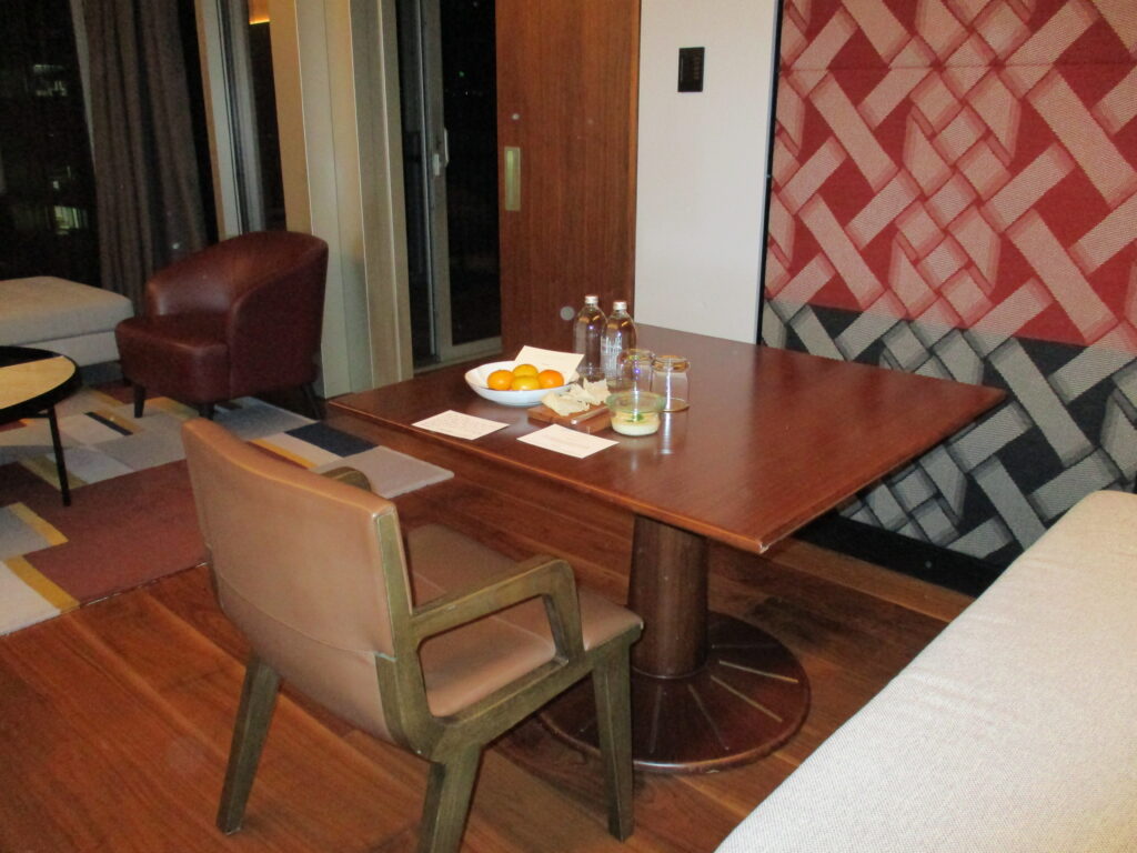 Suite cove area leads into both the bedroom and lounge area