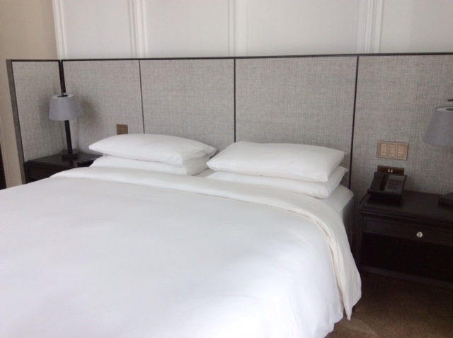 Park Hyatt London suite bedroom